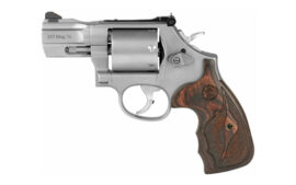 Smith & Wesson Model 686, Performance Center, 357 Magnum, 2.5" Barrel, Stainless Steel, Silver, 7 Rounds